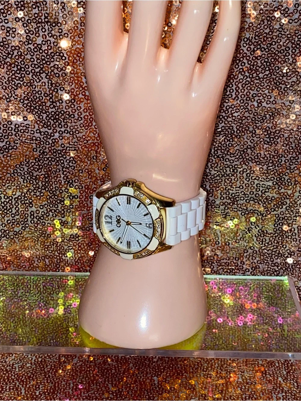 Guess G by Guess White & Gold Crystal Accent Watch | Silicone Strap | Fresh Luxe